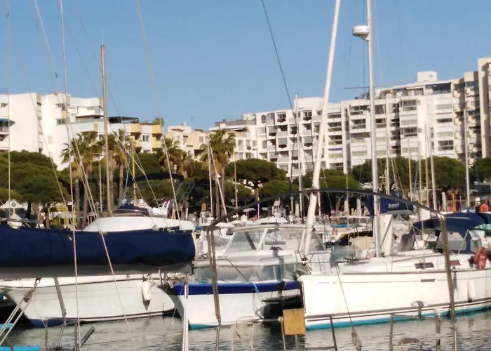 Jolis Studios Vue Sur Mer Port, Etangs Et Canaux Residence Rivercity